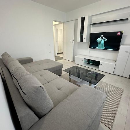 Apartament Apartament Ultra Central 3 Hunedoara Zewnętrze zdjęcie