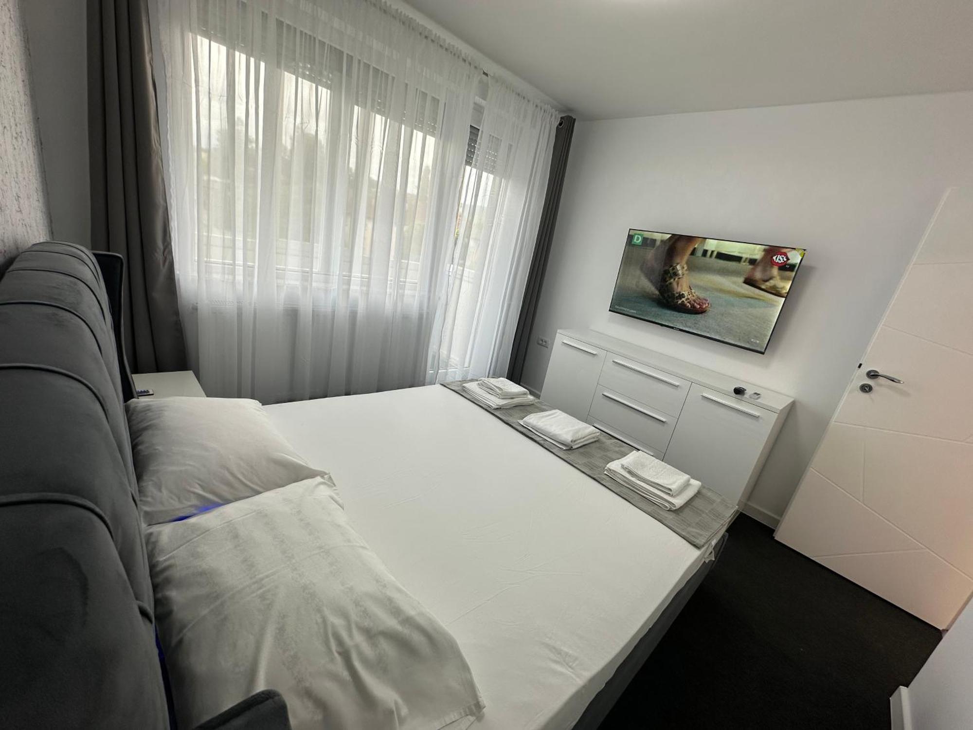 Apartament Apartament Ultra Central 3 Hunedoara Zewnętrze zdjęcie